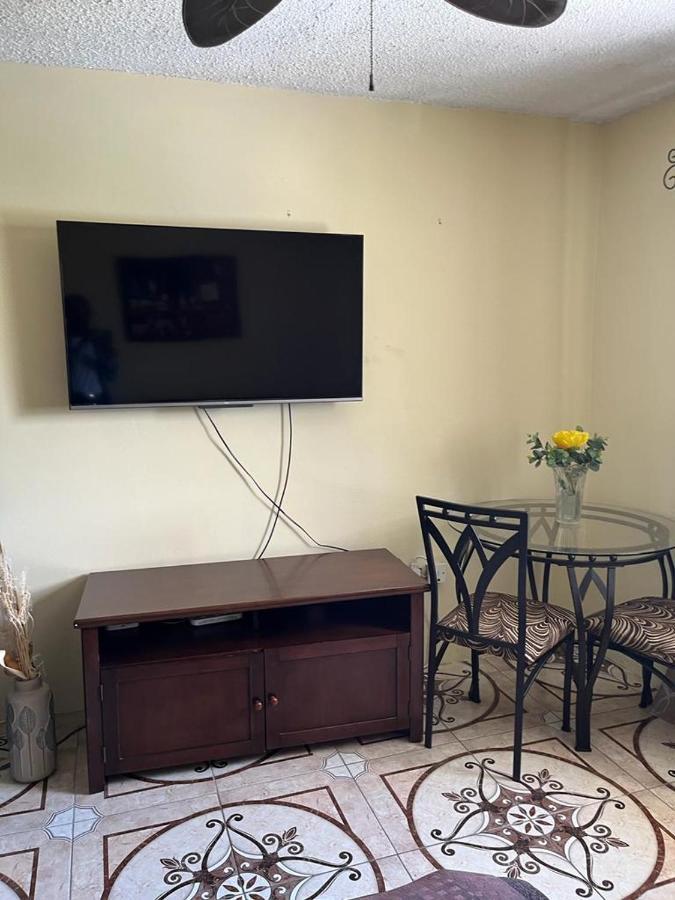 Vantage Place Кингстон Экстерьер фото